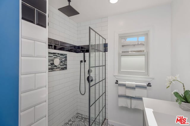 4931 Coolidge Avenue, Los Angeles, CA 90230 — photo 10 of 45