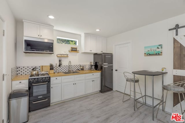 4931 Coolidge Avenue, Los Angeles, CA 90230 — photo 39 of 45