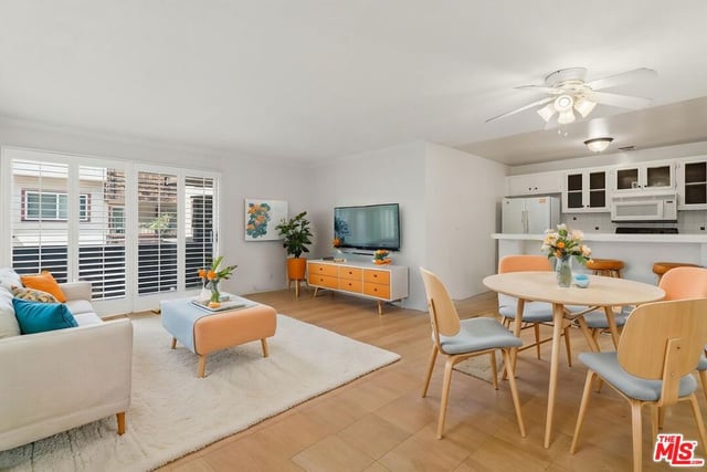 5414 Newcastle Avenue 19, Los Angeles, CA 91316 — photo 7 of 32