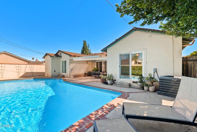 19545 Bryant Street, Northridge, CA 91324 — photo 19 of 23