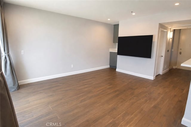 5350 White Oak Avenue 105, Encino, CA 91316 — photo 12 of 38