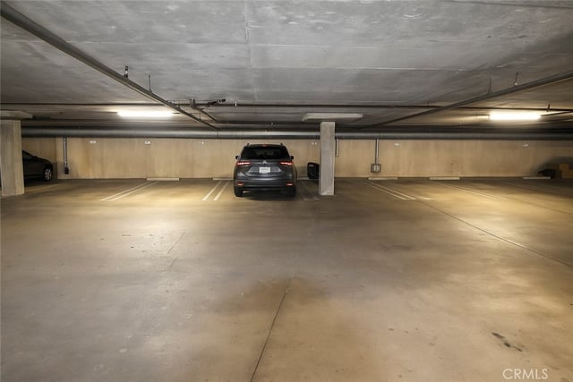 5350 White Oak Avenue 105, Encino, CA 91316 — photo 37 of 38