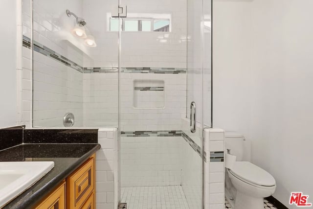 1825 Middleton Place, Los Angeles, CA 90062 — photo 11 of 27