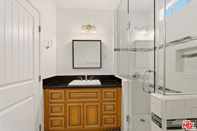 1825 Middleton Place, Los Angeles, CA 90062 — photo 12 of 27