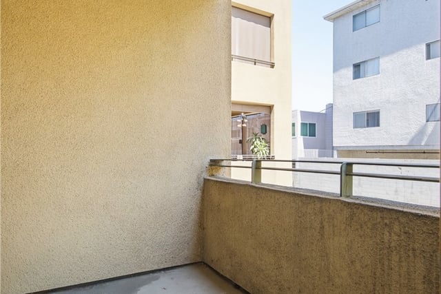 12841 Bloomfield Street 104, Studio City, CA 91604 — photo 19 of 28