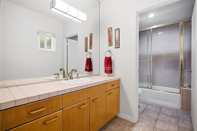 12841 Bloomfield Street 104, Studio City, CA 91604 — photo 23 of 28