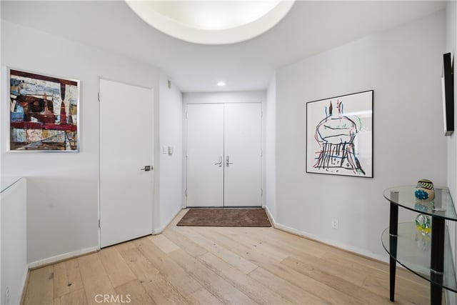 12841 Bloomfield Street 104, Studio City, CA 91604 — photo 3 of 28