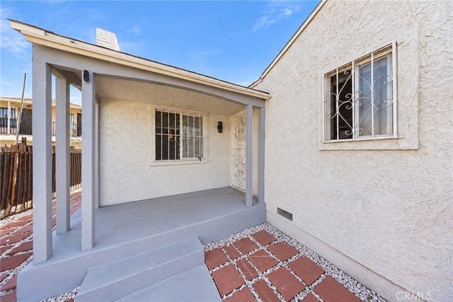 9614 Graham Ave, Los Angeles, CA 90002 — photo 4 of 59