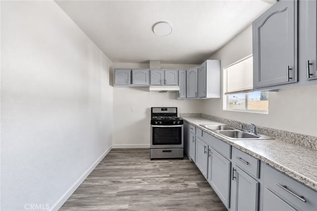 9614 Graham Ave, Los Angeles, CA 90002 — photo 40 of 59
