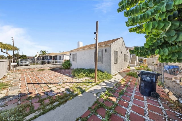 9614 Graham Ave, Los Angeles, CA 90002 — photo 9 of 59