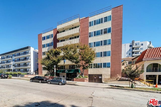 540 Kelton Avenue 105, Los Angeles, CA 90024 — photo 32 of 32