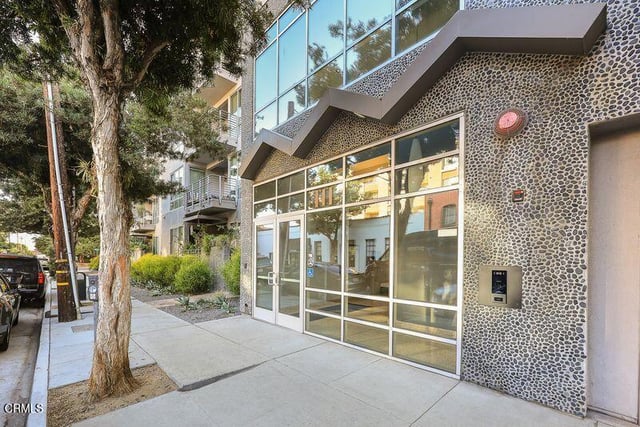111 S De Lacey Avenue 409, Pasadena, CA 91105 — photo 3 of 51