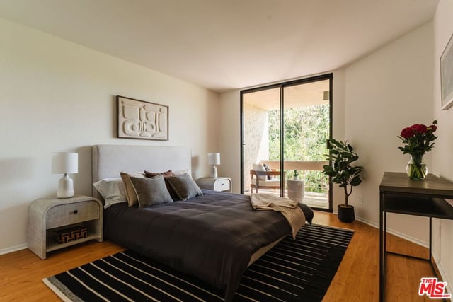 750 N Kings Road 315, Los Angeles, CA 90069 — photo 14 of 32