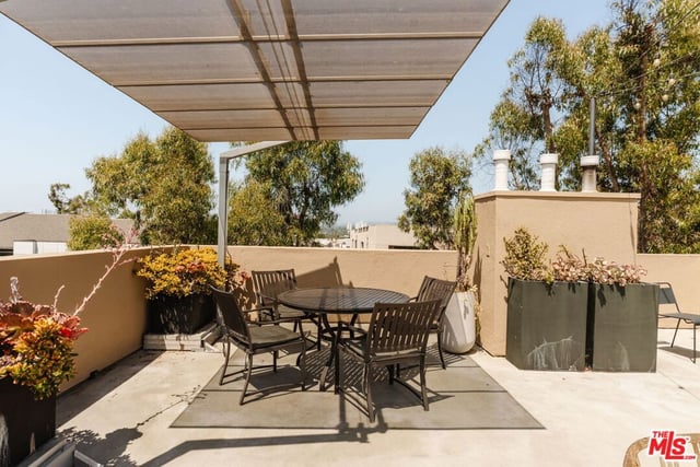 750 N Kings Road 315, Los Angeles, CA 90069 — photo 24 of 32