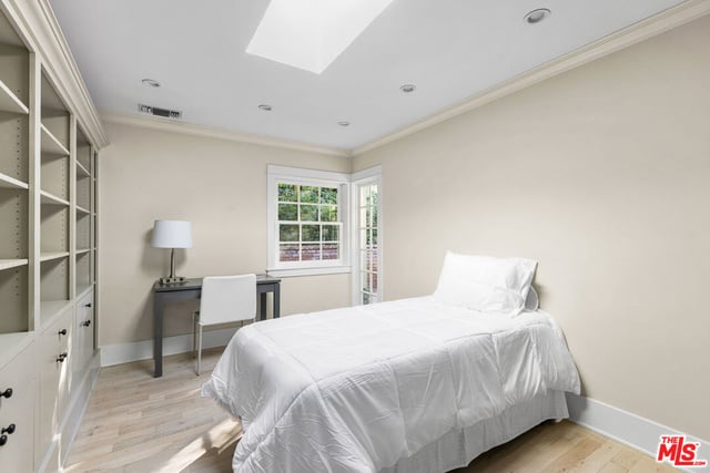 9520 Gloaming Drive, Beverly Hills, CA 90210 — photo 17 of 33