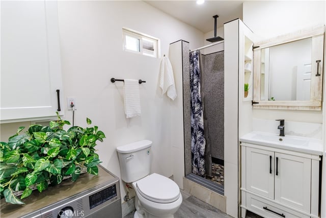 10532 Zelzah Ave, Granada Hills, CA 91344 — photo 16 of 18