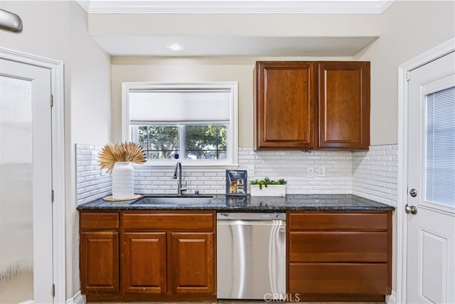 3482 Iroquois Avenue, Long Beach, CA 90808 — photo 10 of 50