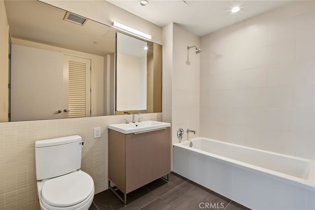 889 Francisco Street 2910, Los Angeles, CA 90017 — photo 13 of 20