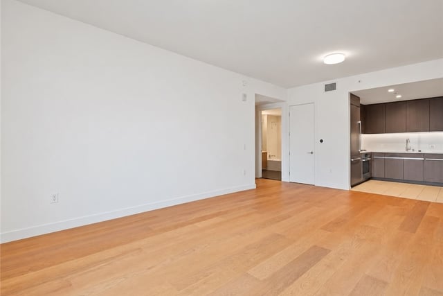 889 Francisco Street 2910, Los Angeles, CA 90017 — photo 7 of 20