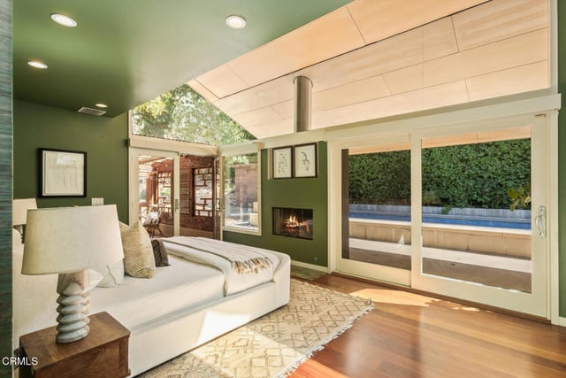 663 W California Boulevard, Pasadena, CA 91105 — photo 31 of 71