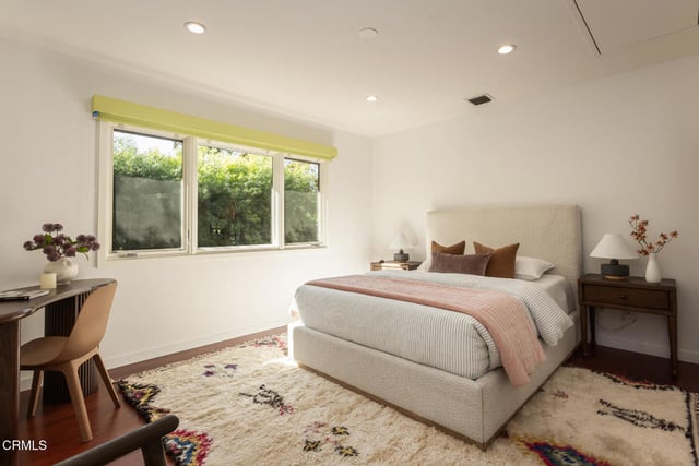 663 W California Boulevard, Pasadena, CA 91105 — photo 44 of 71