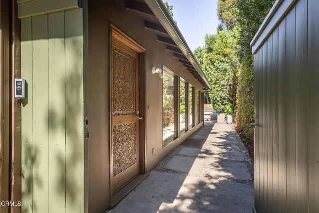 663 W California Boulevard, Pasadena, CA 91105 — photo 7 of 71