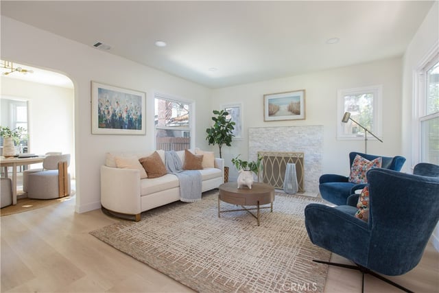 210 N Naomi, Burbank, CA 91505 — photo 10 of 53