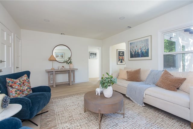 210 N Naomi, Burbank, CA 91505 — photo 12 of 53