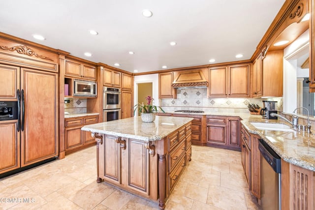 5037 Lakeview Canyon Road, Westlake Village, CA 91362 — photo 12 of 40