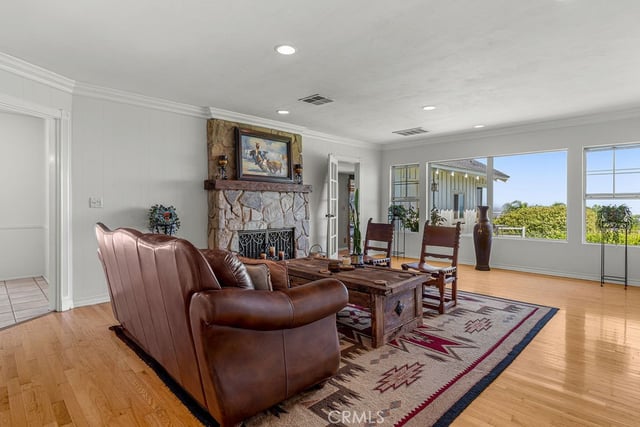 5 Toprail Lane, Rancho Palos Verdes, CA 90275 — photo 9 of 54