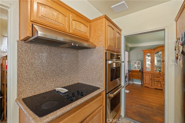 3959 S Bronson Ave, Los Angeles, CA 90008 — photo 14 of 33