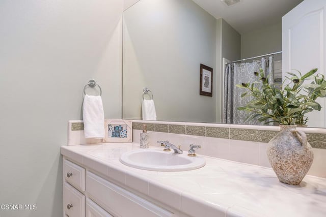 658 Longbranch Road, Simi Valley, CA 93065 — photo 34 of 61