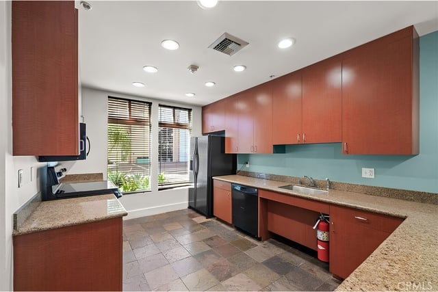 488 E Ocean 1607, Long Beach, CA 90802 — photo 25 of 42