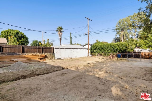 5636 Lindley Avenue, Encino, CA 91316 — photo 12 of 16