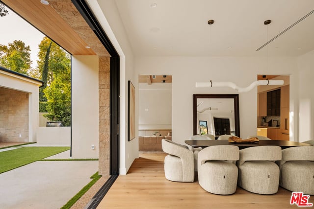 4317 Elmer Avenue, Studio City, CA 91602 — photo 10 of 50