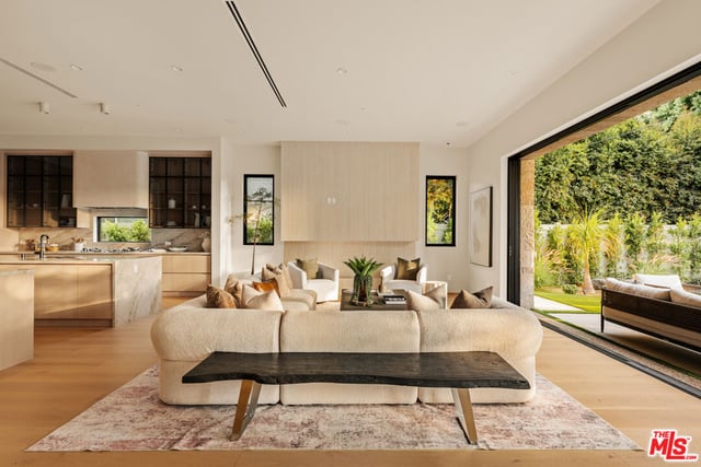 4317 Elmer Avenue, Studio City, CA 91602 — photo 7 of 50