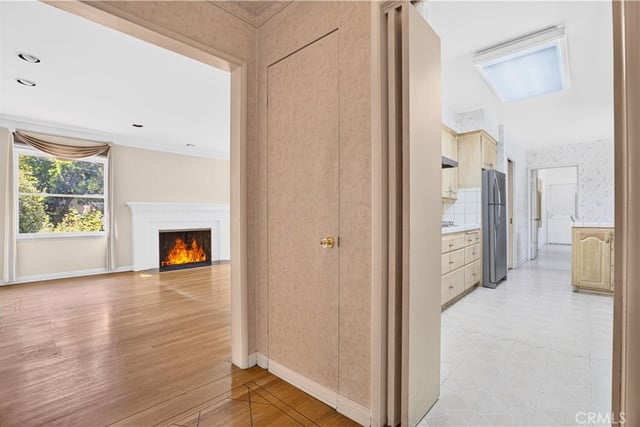 5961 Hillview Park, Valley Glen, CA 91401 — photo 4 of 28