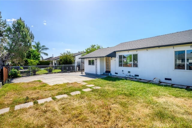 8881 Morehart Avenue, Sun Valley, CA 91352 — photo 26 of 27