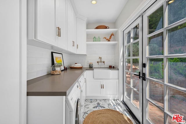 9305 Hazen Drive, Beverly Hills, CA 90210 — photo 29 of 59