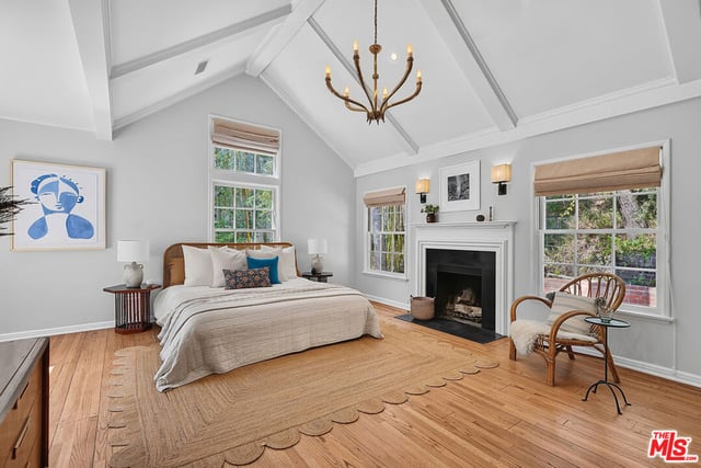 9305 Hazen Drive, Beverly Hills, CA 90210 — photo 33 of 59