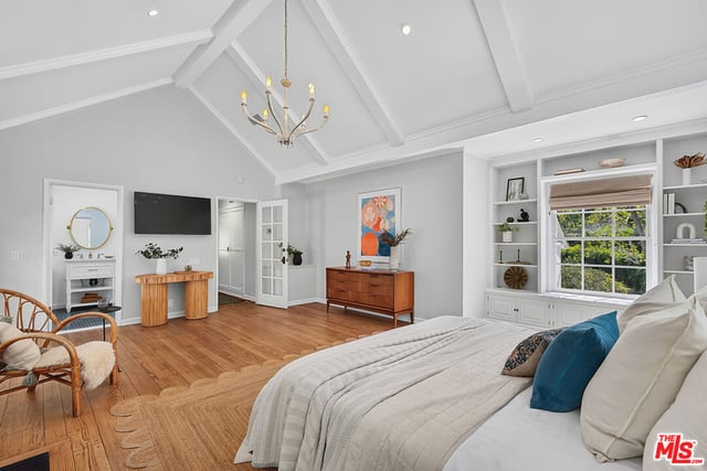 9305 Hazen Drive, Beverly Hills, CA 90210 — photo 34 of 59
