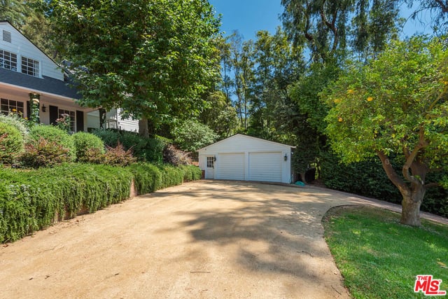 9305 Hazen Drive, Beverly Hills, CA 90210 — photo 4 of 59