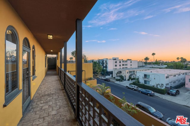 828 N Hudson Avenue 214, Los Angeles, CA 90038 — photo 25 of 26