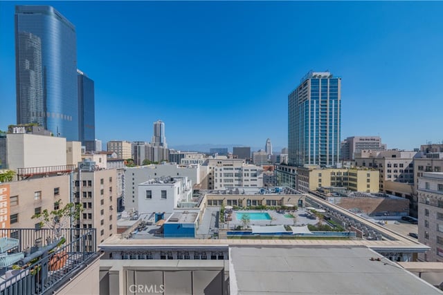 312 W 5th Street 304, Los Angeles, CA 90013 — photo 18 of 22