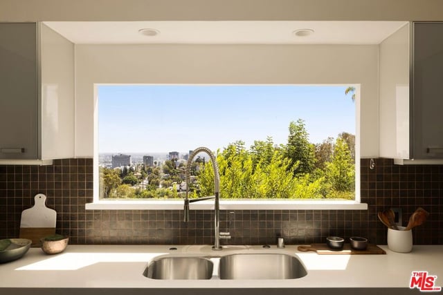 6350 Bryn Mawr Drive, Los Angeles, CA 90068 — photo 9 of 24