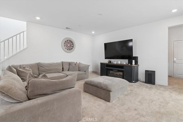 27217 TAMARACK Lane, Valencia, CA 91381 — photo 15 of 35