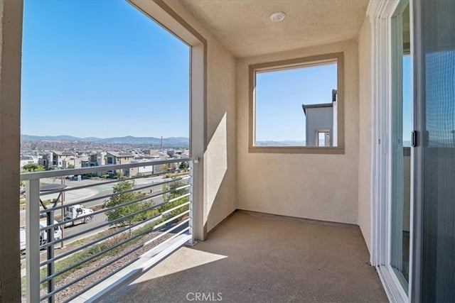 27217 TAMARACK Lane, Valencia, CA 91381 — photo 23 of 35