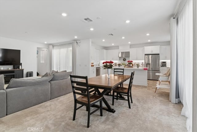 27217 TAMARACK Lane, Valencia, CA 91381 — photo 6 of 35