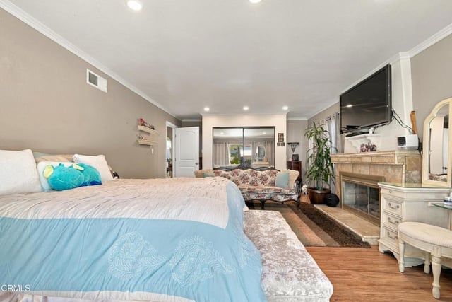 2040 Rhonda Street, Oxnard, CA 93036 — photo 10 of 34