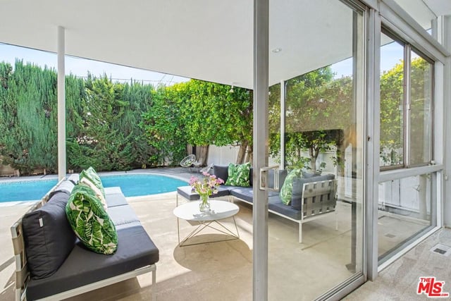 6110 Mary Ellen Avenue, Van Nuys, CA 91401 — photo 27 of 54